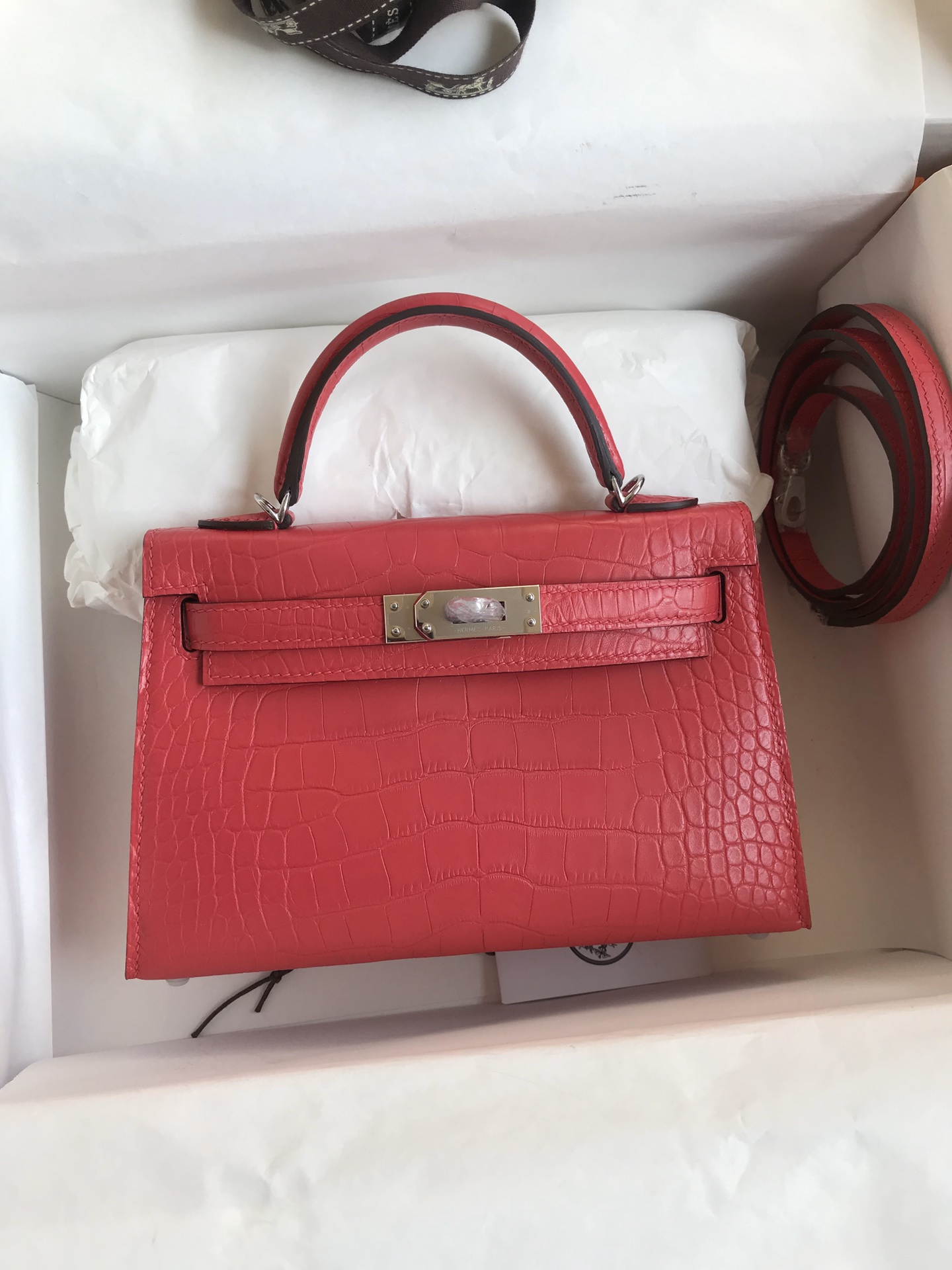 Hermes Kelly Mini II Bag 19CM In Rose Extreme Matte Alligator Leather